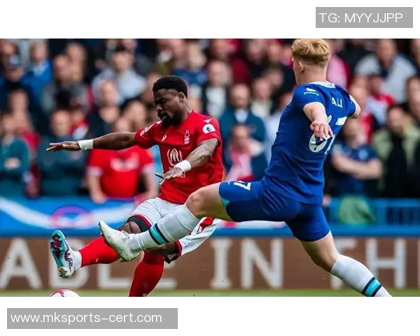 世界杯惊现冷门曼城与波尔图战平引发争议判罚全场沸腾