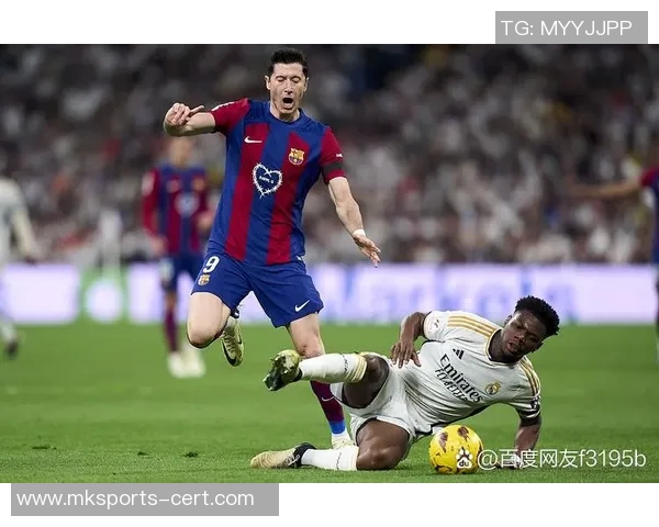 巴萨友谊赛小胜巴黎圣日耳曼乌龙球成比赛转折点