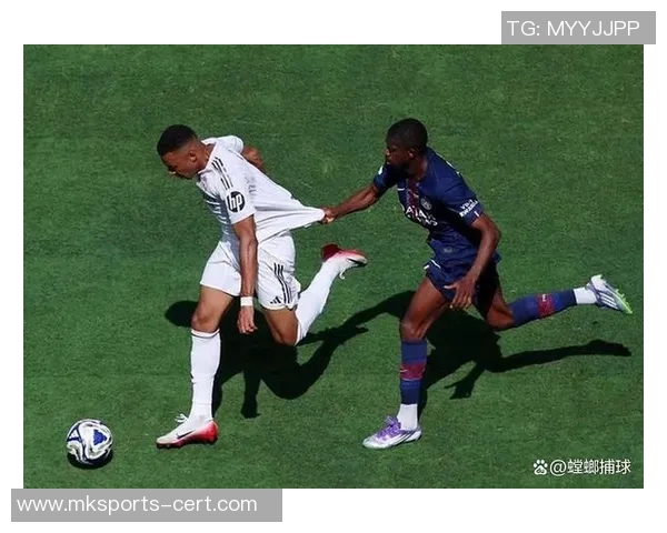 英超激战巴黎圣日耳曼4-0战胜皇马战术分析与绝杀瞬间回顾