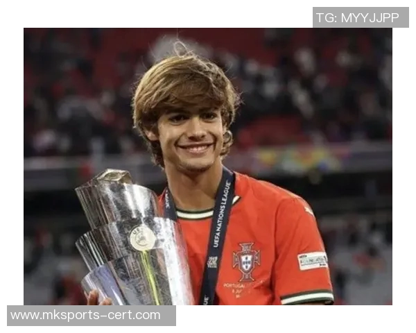 世界杯波尔图与里昂战平红牌事件引发全场热议与转会传闻