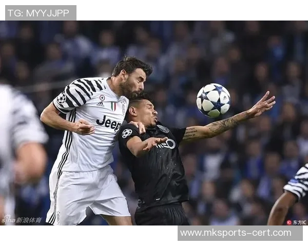 德甲焦点战尤文图斯与波尔图握手言和红牌事件引发全场热议 德甲焦点战尤文图斯与波尔图握手言和红牌事件引发全场热议