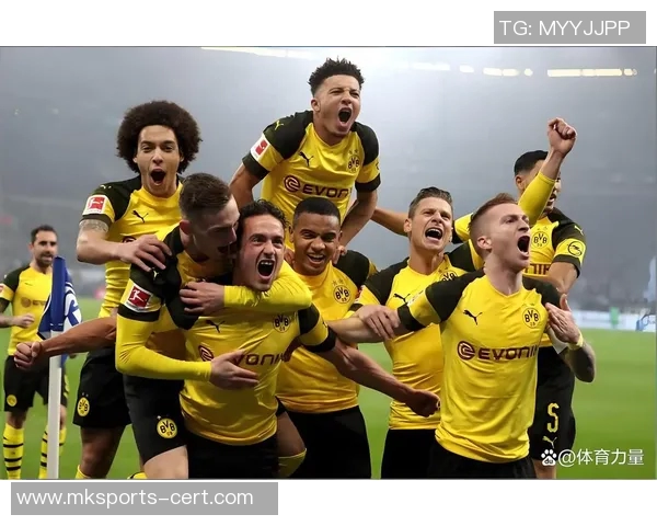 西甲激战：拜仁绝杀多特蒙德全场沸腾精彩战报回顾
