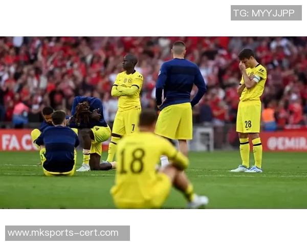 友谊赛精彩回顾：那不勒斯轻取切尔西点球大战引发全场热潮