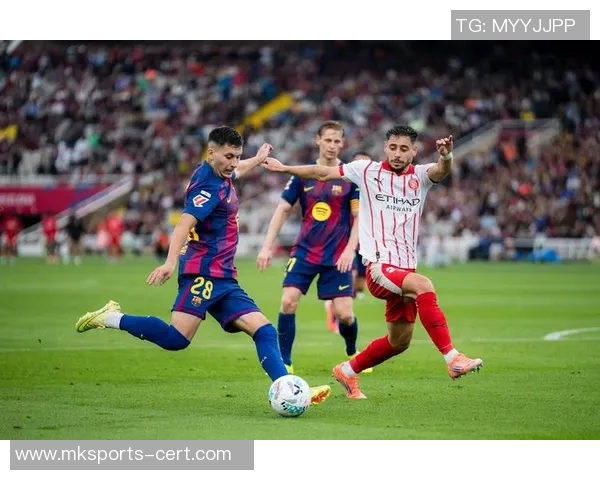 中超精彩对决多特蒙德绝杀巴萨引发争议判罚全场沸腾