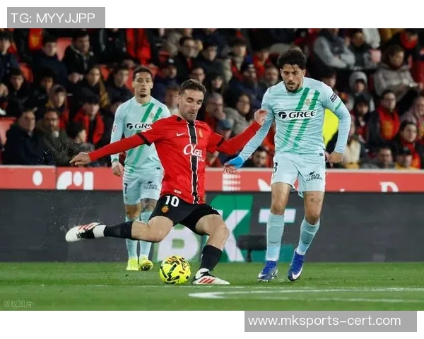 德甲惊天冷门那不勒斯狂胜马竞四球引发全场沸腾解析