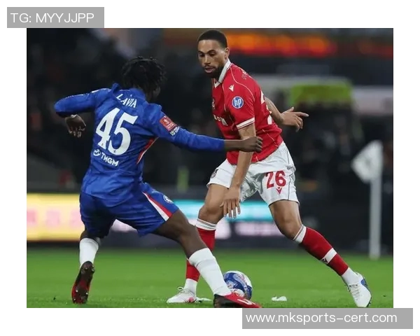 欧联杯焦点战利物浦与曼城激战成和乌龙球引发全场热议